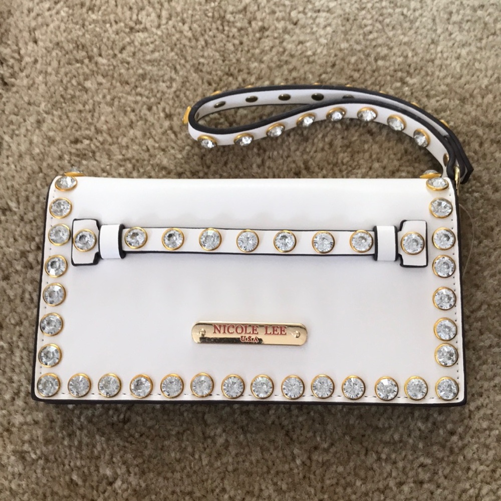 Nicole Lee fun white beaded wrist bag